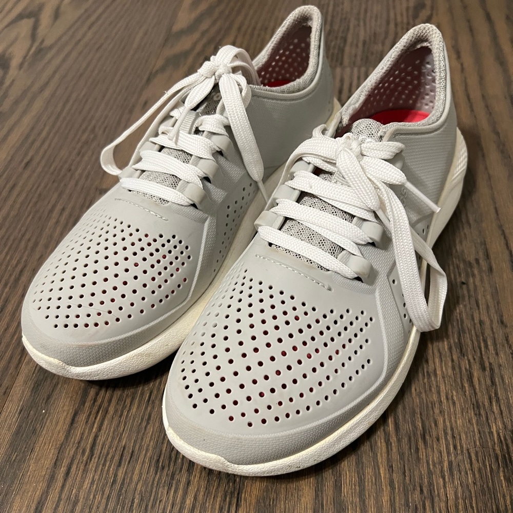 Crocs Sneakers
